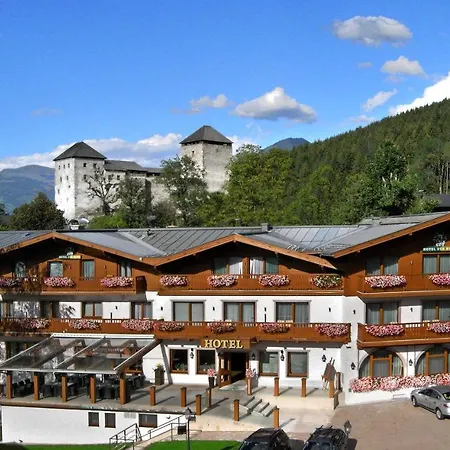 Hotel Zur Burg 4*