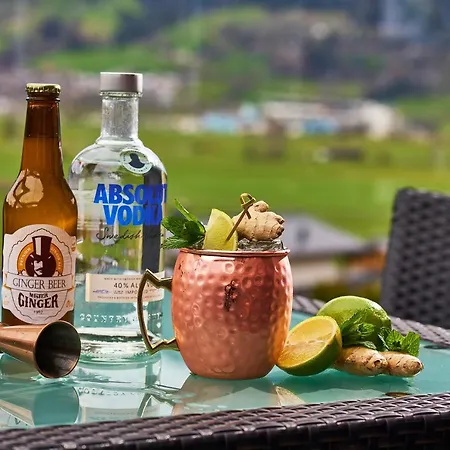 Hotel Zur Burg 4*
