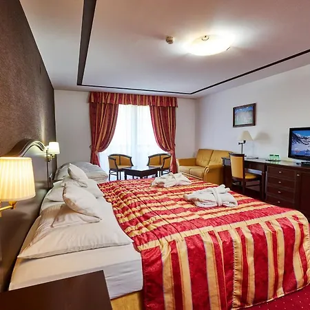 Zur Burg Hotel