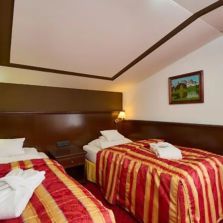 Zur Burg Hotel