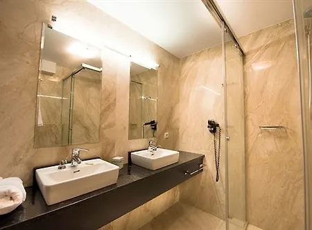 Hotel Zur Burg Kaprun