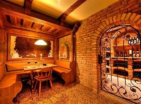 Zur Burg Hotel Kaprun